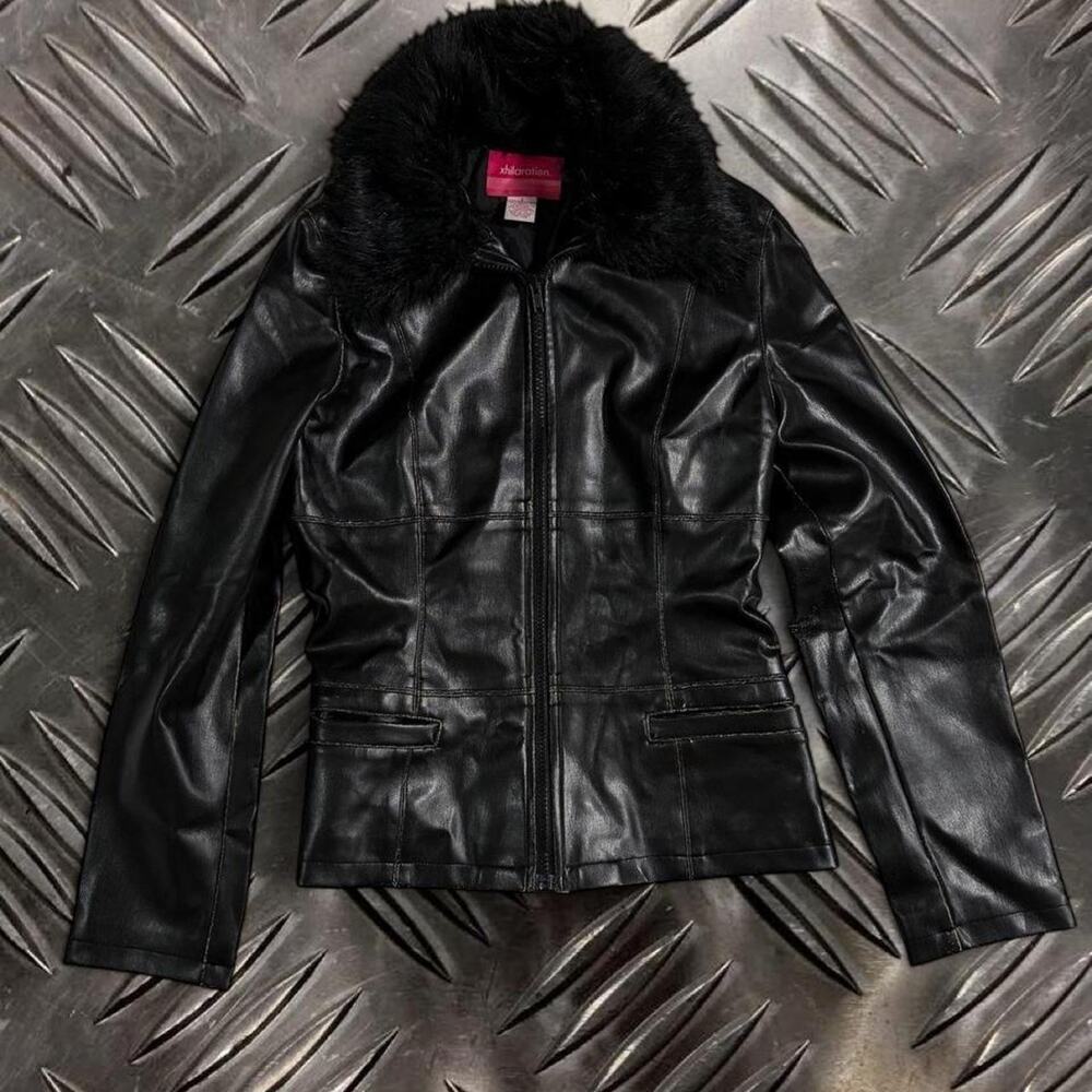 Black faux fur collar jacket